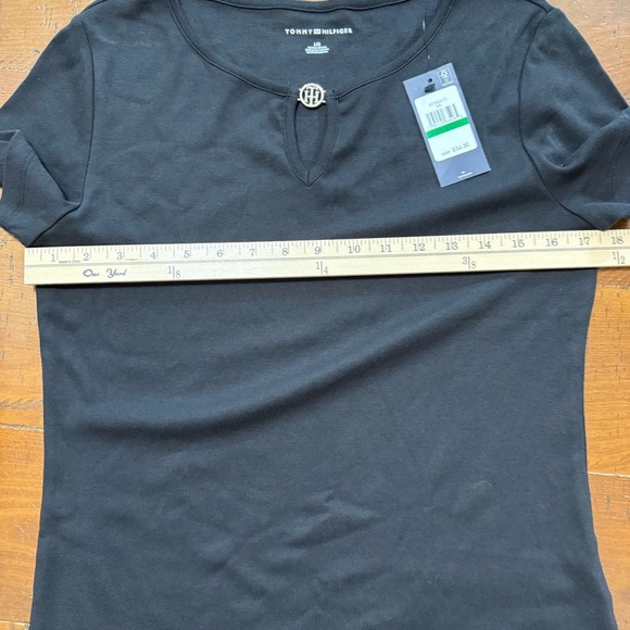 Tommy Hilfiger Black Fitted Cut Out Short Sleeve Tee size L - Picture 6 of 9
